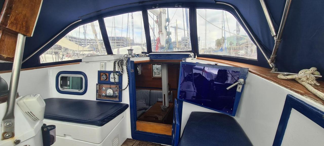 Spacious And Cozy Caribbean Boat In Barcelona With Tour Option Sant Adria de Besos Exterior foto